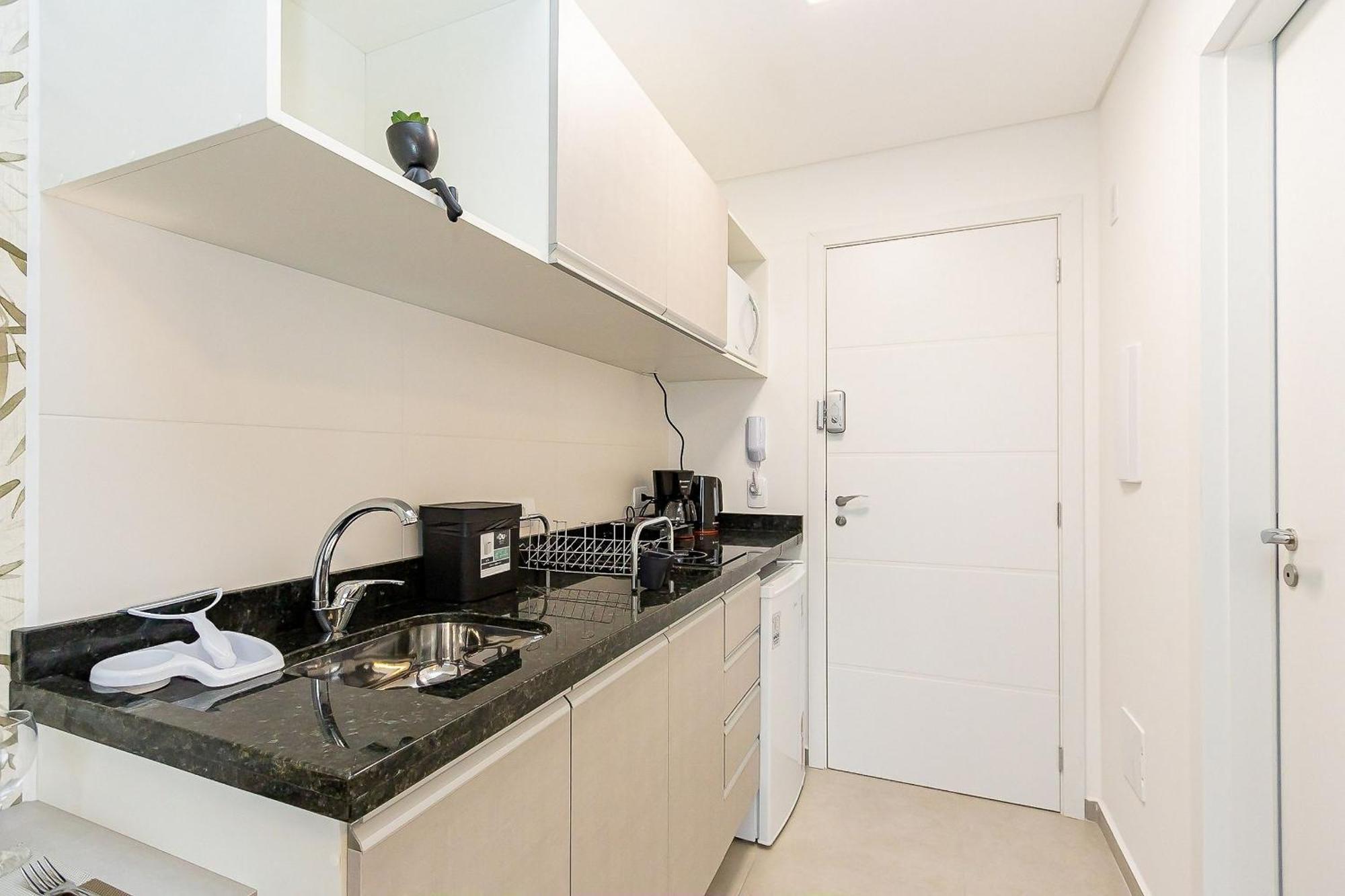 Apartamento Cwbe Residencial *